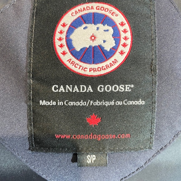 Canada Goose Parka Women’s Navy Blue - Picture 5 of 7